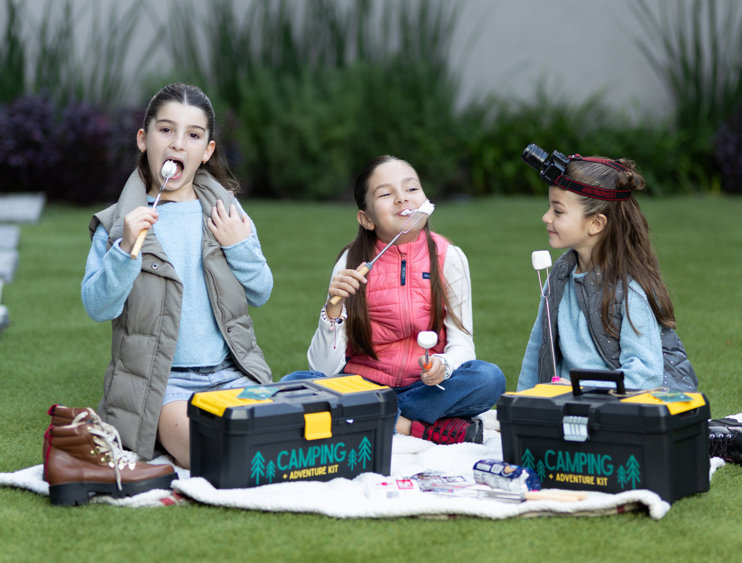 CAMPING & ADVENTURE KIT